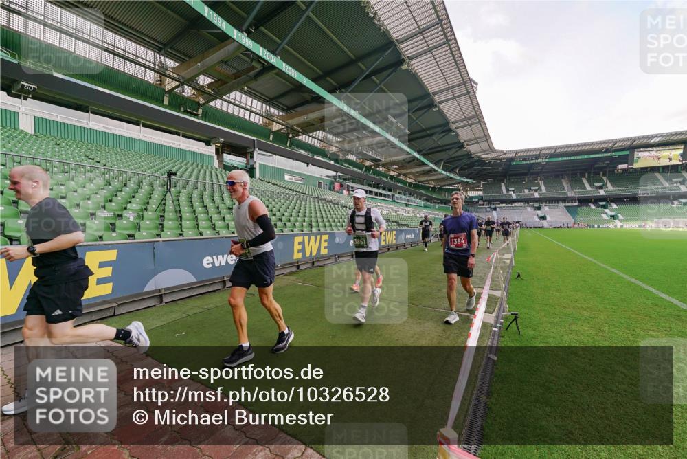 13.09.2026 - 21. swb-Marathon Bremen Michael Burmester http://msf.ph/oto/10326528 13.09.2026 13:30:42 Laufen im Stadion 122, 171, 224, 295, 297, 405, 487, 639, 767, 806, 840, 965, 1114, 1217, 1242, 1270, 1314, 1329, 1529, 1633, 1634, 1775, 1810, 1811, 1886, 1983, 2216, 2238, 2242, 2249, 2263, 2368, 2372, 2436, 2449, 2546, 2615, 2629, 2637, 2643, 2677, 2719, 2726, 2738, 2740, 2830, 2869, 2871, 2877, 2918, 2952, 2994, 3038, 3053, 3094, 3101, 3129, 3227, 3286, 3401, 3426, 3563, 3605, 3723, 3758, 3873, 3876, 3898, 3918, 3929, 4011, 4056, 357 meine-sportfotos.de