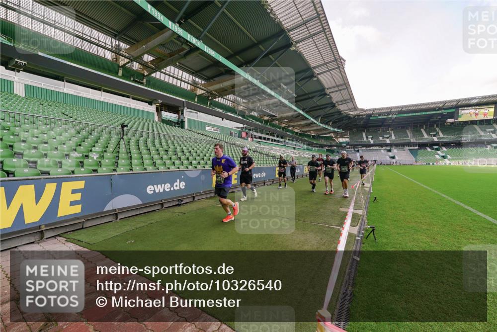13.09.2026 - 21. swb-Marathon Bremen Michael Burmester http://msf.ph/oto/10326540 13.09.2026 13:30:45 Laufen im Stadion 122, 171, 224, 295, 297, 405, 487, 639, 767, 806, 840, 965, 1114, 1217, 1242, 1270, 1314, 1329, 1529, 1633, 1634, 1775, 1810, 1811, 1886, 1983, 2216, 2238, 2242, 2249, 2263, 2368, 2372, 2436, 2449, 2546, 2615, 2629, 2637, 2643, 2677, 2719, 2726, 2738, 2740, 2830, 2869, 2871, 2877, 2918, 2952, 2994, 3038, 3053, 3094, 3101, 3129, 3227, 3286, 3401, 3426, 3563, 3605, 3723, 3758, 3873, 3876, 3898, 3918, 3929, 4056, 357 meine-sportfotos.de