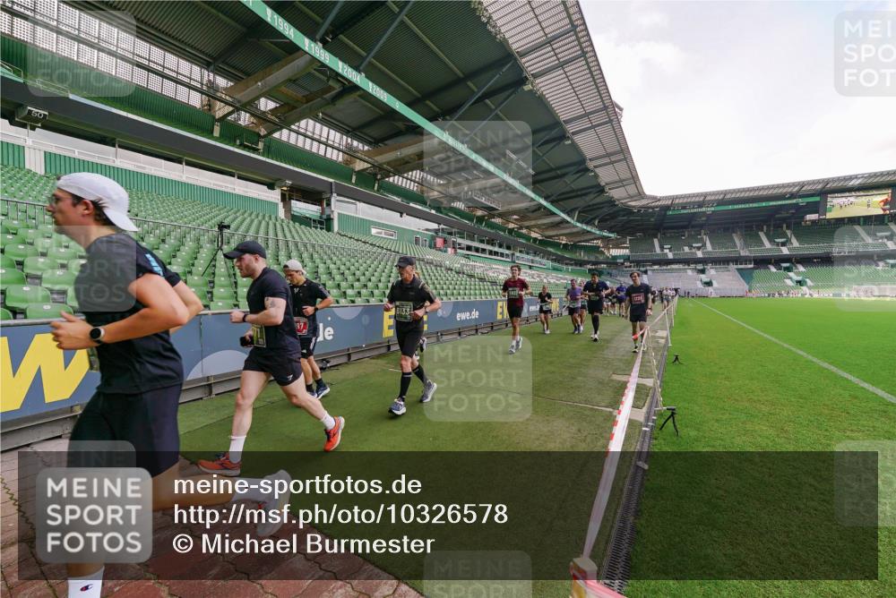 13.09.2026 - 21. swb-Marathon Bremen Michael Burmester http://msf.ph/oto/10326578 13.09.2026 13:30:48 Laufen im Stadion 122, 171, 224, 295, 297, 405, 487, 639, 767, 806, 840, 965, 1114, 1217, 1242, 1270, 1314, 1329, 1529, 1633, 1634, 1775, 1810, 1811, 1886, 1904, 1983, 2216, 2238, 2242, 2249, 2263, 2368, 2372, 2436, 2449, 2546, 2615, 2629, 2637, 2643, 2677, 2719, 2726, 2738, 2740, 2830, 2869, 2871, 2877, 2918, 2952, 2994, 3038, 3053, 3094, 3101, 3227, 3286, 3401, 3426, 3563, 3605, 3723, 3873, 3876, 3898, 3918, 3929, 4056, 357 meine-sportfotos.de