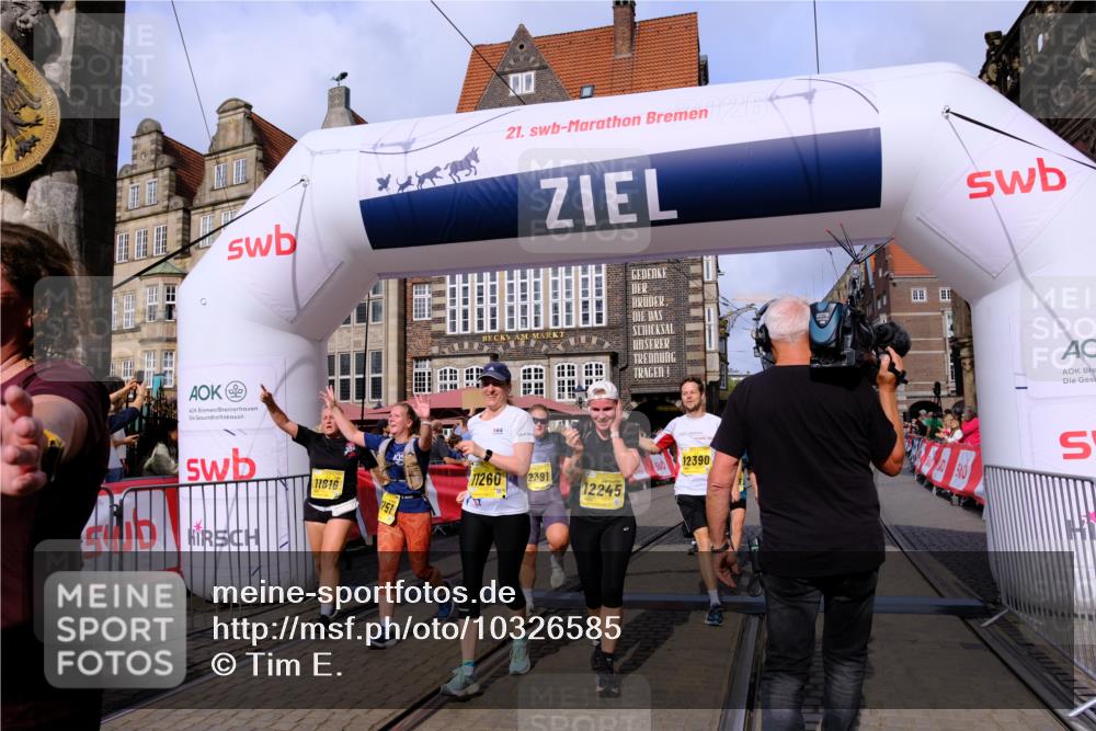 13.09.2026 - 21. swb-Marathon Bremen Tim E. http://msf.ph/oto/10326585 13.09.2026 11:01:32 Ziel 10639, 10678, 10892, 10964, 10965, 11049, 11116, 11260, 11306, 11428, 11681, 11682, 11751, 11796, 11813, 11816, 11850, 12062, 12241, 12245, 12283, 12390, 12391 meine-sportfotos.de
