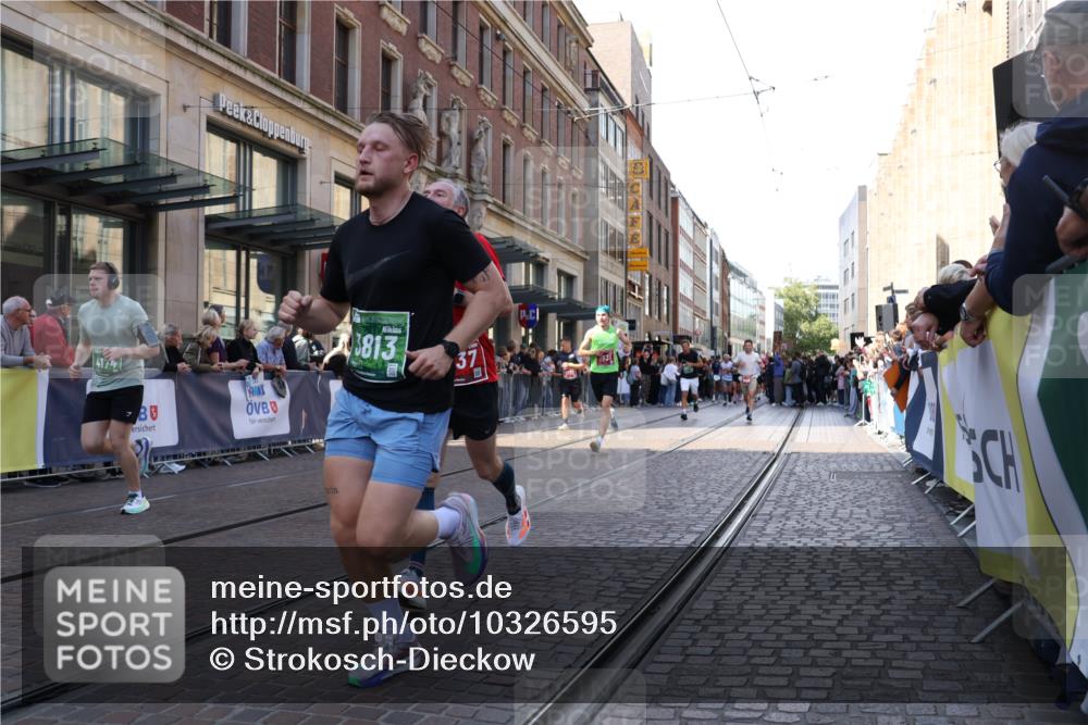 13.09.2026 - 21. swb-Marathon Bremen Strokosch-Dieckow http://msf.ph/oto/10326595 13.09.2026 13:20:21 Ziel 541, 769, 876, 1197, 1528, 1646, 1881, 2493, 2640, 2953, 3356, 3813, 3866, 4174, 4357, 4358, 4482, 4612, 5213, 5493, 5855, 5954, 6177, 6495, 6496, 7411, 7517, 8005, 8141, 8804, 9162, 9691, 9721, 9949, 13126, 201, 205, 232, 334, 431, 655, 1058, 1197, 1252, 1390, 1537, 1750, 1931, 2122, 2343, 2577, 2807, 2885, 2903, 2953, 3685, 3690, 4287, 4351, 5137, 5340, 5389, 5450, 5583, 5837, 6663, 6901, 7018, 7341, 7531, 7664, 8178, 9047, 9518, 9756, 13222 meine-sportfotos.de