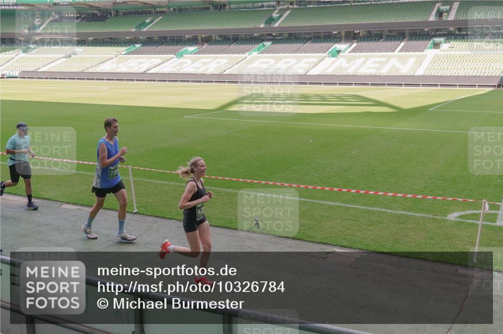13.09.2026 - 21. swb-Marathon Bremen Michael Burmester http://msf.ph/oto/10326784 13.09.2026 12:56:25 Laufen im Stadion 205, 307, 388, 411, 431, 465, 495, 655, 769, 854, 857, 876, 913, 926, 948, 1058, 1130, 1197, 1390, 1537, 1601, 1645, 1750, 1900, 1972, 2001, 2040, 2051, 2075, 2122, 2125, 2251, 2260, 2319, 2473, 2493, 2535, 2604, 2634, 2640, 2671, 2761, 2812, 2948, 3057, 3078, 3119, 3192, 3202, 3246, 3290, 3346, 3348, 3411, 3450, 3458, 3508, 3514, 3634, 3706, 3716, 3760, 3813, 3836, 4135, 4137, 4171, 4316, 4413, 4479, 4733, 5277, 5430, 5530, 5695, 5867, 6106 meine-sportfotos.de