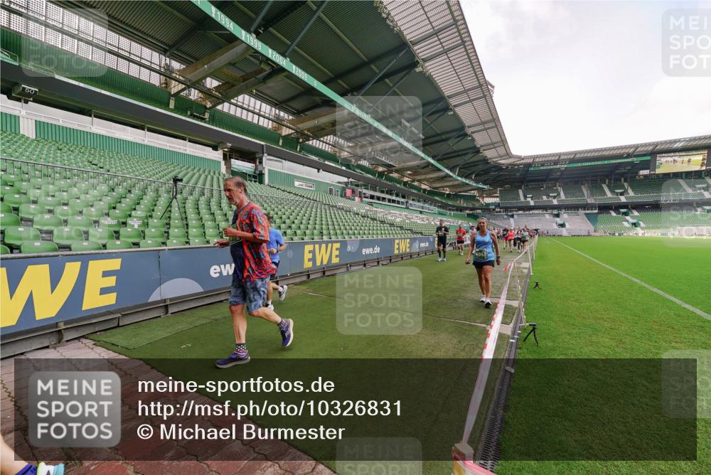 13.09.2026 - 21. swb-Marathon Bremen Michael Burmester http://msf.ph/oto/10326831 13.09.2026 13:31:19 Laufen im Stadion 122, 224, 295, 297, 386, 405, 487, 617, 639, 767, 806, 840, 965, 1114, 1142, 1310, 1314, 1326, 1329, 1529, 1633, 1634, 1775, 1801, 1810, 1811, 1869, 1892, 1897, 1904, 1983, 2216, 2242, 2249, 2253, 2344, 2368, 2372, 2615, 2629, 2637, 2643, 2677, 2719, 2726, 2738, 2869, 2871, 2877, 2918, 2945, 2952, 2994, 3038, 3094, 3101, 3140, 3223, 3227, 3379, 3401, 3426, 3572, 3644, 3723, 3736, 3873, 3876, 3918, 3929, 3944, 4056, 357 meine-sportfotos.de