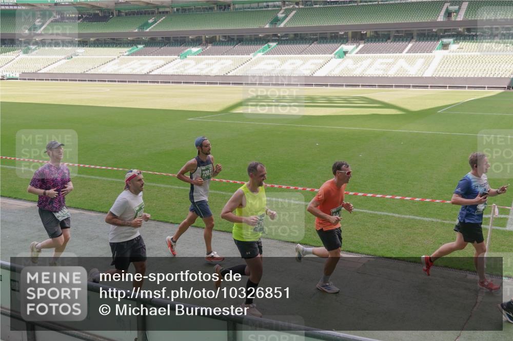 13.09.2026 - 21. swb-Marathon Bremen Michael Burmester http://msf.ph/oto/10326851 13.09.2026 12:56:29 Laufen im Stadion 205, 307, 388, 411, 431, 465, 655, 769, 854, 857, 876, 913, 926, 948, 1058, 1130, 1197, 1537, 1601, 1645, 1750, 1809, 1900, 1972, 2001, 2040, 2051, 2075, 2122, 2251, 2260, 2319, 2473, 2493, 2535, 2604, 2634, 2640, 2671, 2761, 2812, 2948, 3057, 3078, 3119, 3192, 3202, 3290, 3348, 3411, 3450, 3458, 3508, 3514, 3634, 3706, 3716, 3760, 3813, 3836, 4135, 4137, 4171, 4316, 4413, 4479, 4733, 5277, 5430, 5530, 5695, 5867, 6106 meine-sportfotos.de