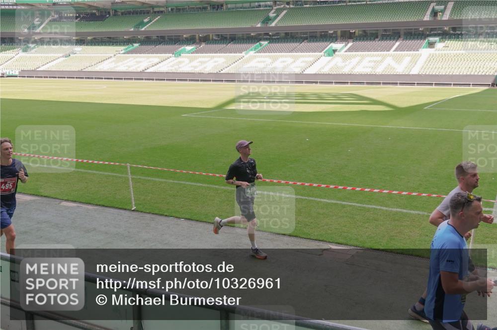 13.09.2026 - 21. swb-Marathon Bremen Michael Burmester http://msf.ph/oto/10326961 13.09.2026 12:56:39 Laufen im Stadion 205, 307, 411, 431, 465, 655, 769, 776, 854, 857, 876, 913, 926, 948, 1010, 1058, 1130, 1254, 1537, 1601, 1645, 1750, 1809, 1900, 1972, 2001, 2040, 2051, 2075, 2122, 2260, 2319, 2324, 2402, 2473, 2493, 2535, 2604, 2634, 2640, 2671, 2761, 2812, 2904, 2948, 3051, 3057, 3078, 3119, 3192, 3202, 3290, 3348, 3411, 3450, 3458, 3508, 3514, 3634, 3706, 3760, 3813, 3836, 3939, 4101, 4135, 4137, 4171, 4174, 4316, 4413, 4479, 4733, 5277, 5430, 5530, 5695, 5867, 6106 meine-sportfotos.de