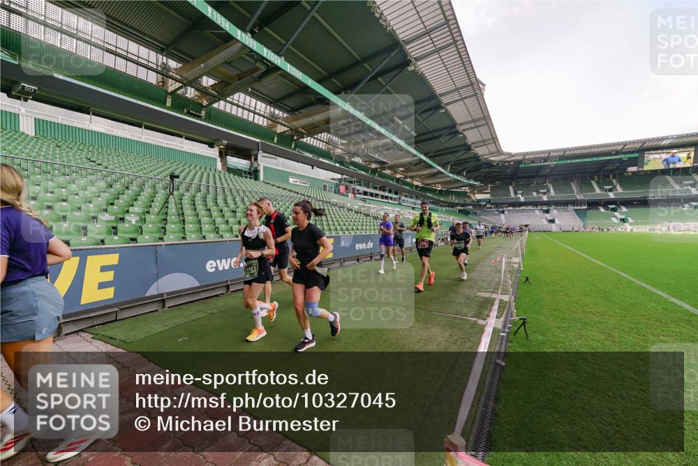 13.09.2026 - 21. swb-Marathon Bremen Michael Burmester http://msf.ph/oto/10327045 13.09.2026 13:31:43 Laufen im Stadion 122, 224, 295, 344, 386, 487, 617, 639, 690, 806, 840, 965, 1114, 1133, 1142, 1310, 1314, 1326, 1329, 1427, 1529, 1775, 1801, 1869, 1892, 1897, 1904, 1923, 2216, 2242, 2249, 2253, 2270, 2274, 2320, 2344, 2368, 2372, 2523, 2556, 2629, 2637, 2643, 2649, 2677, 2719, 2726, 2848, 2869, 2871, 2877, 2918, 2945, 2952, 2994, 3038, 3094, 3101, 3140, 3223, 3350, 3379, 3401, 3426, 3572, 3644, 3723, 3736, 3746, 3873, 3876, 3918, 3944, 357 meine-sportfotos.de
