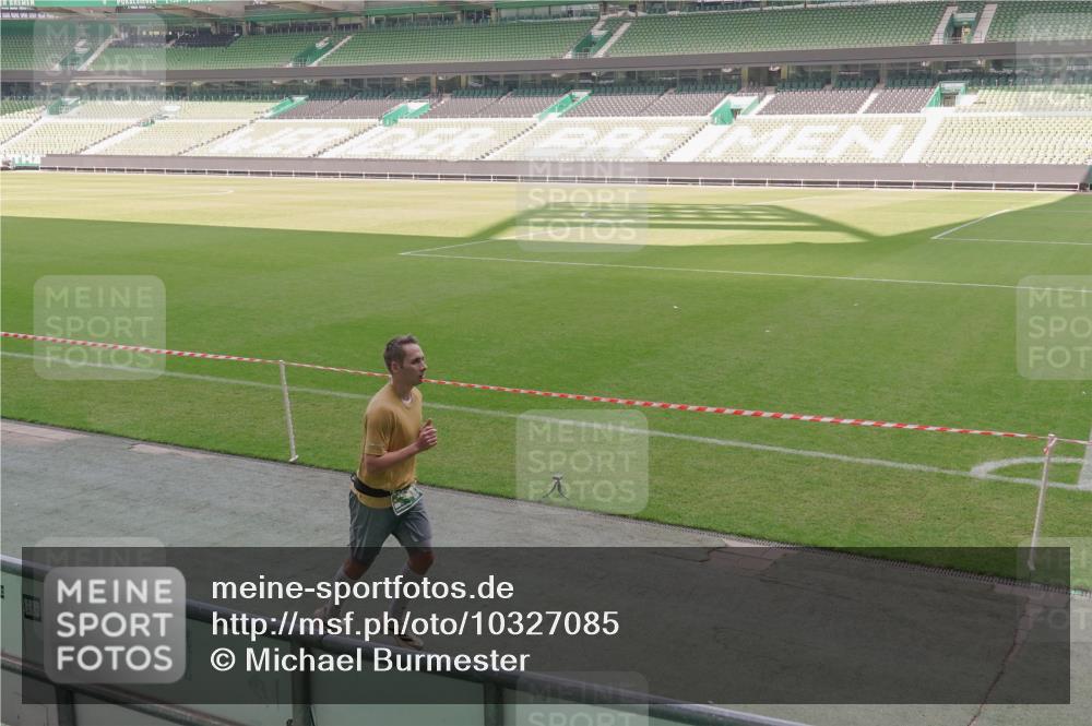 13.09.2026 - 21. swb-Marathon Bremen Michael Burmester http://msf.ph/oto/10327085 13.09.2026 12:56:46 Laufen im Stadion 307, 411, 431, 465, 655, 769, 776, 854, 857, 876, 913, 926, 948, 1010, 1058, 1130, 1254, 1537, 1601, 1645, 1750, 1809, 1900, 1972, 2001, 2040, 2051, 2075, 2122, 2260, 2319, 2324, 2402, 2473, 2493, 2535, 2604, 2634, 2640, 2671, 2761, 2812, 2904, 2948, 3051, 3057, 3078, 3119, 3192, 3202, 3290, 3348, 3411, 3450, 3458, 3508, 3514, 3634, 3690, 3760, 3813, 3866, 3939, 4101, 4135, 4137, 4171, 4174, 4316, 4413, 4479, 4733, 5277, 5430, 5530, 5695, 5867, 6106 meine-sportfotos.de