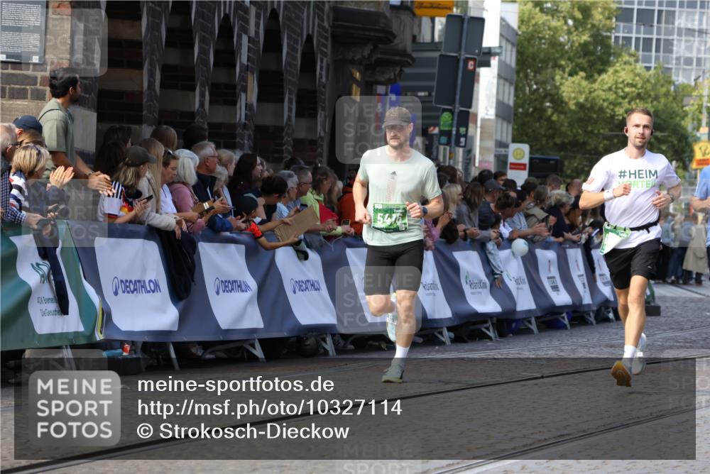 13.09.2026 - 21. swb-Marathon Bremen Strokosch-Dieckow http://msf.ph/oto/10327114 13.09.2026 13:12:30 Ziel 493, 2444, 2447, 2820, 3336, 3362, 3703, 3830, 4283, 5940, 6107, 6739, 7521, 7621, 13013, 2362, 3054, 3988, 4879, 5416, 6796, 8029, 9775, 9803, 13106 meine-sportfotos.de