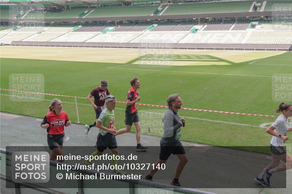 13.09.2026 - 21. swb-Marathon Bremen Michael Burmester http://msf.ph/oto/10327140 13.09.2026 12:56:50 Laufen im Stadion 307, 411, 431, 465, 655, 769, 776, 854, 857, 876, 913, 926, 948, 1010, 1058, 1130, 1254, 1537, 1601, 1645, 1750, 1809, 1900, 1972, 2001, 2040, 2051, 2075, 2122, 2260, 2319, 2324, 2402, 2473, 2493, 2535, 2604, 2634, 2640, 2671, 2761, 2812, 2904, 2948, 3051, 3057, 3078, 3119, 3192, 3202, 3290, 3348, 3411, 3450, 3458, 3508, 3514, 3634, 3685, 3690, 3760, 3813, 3866, 3939, 4101, 4135, 4171, 4174, 4316, 4413, 4479, 4733, 5277, 5430, 5530, 5695, 5867, 6106 meine-sportfotos.de