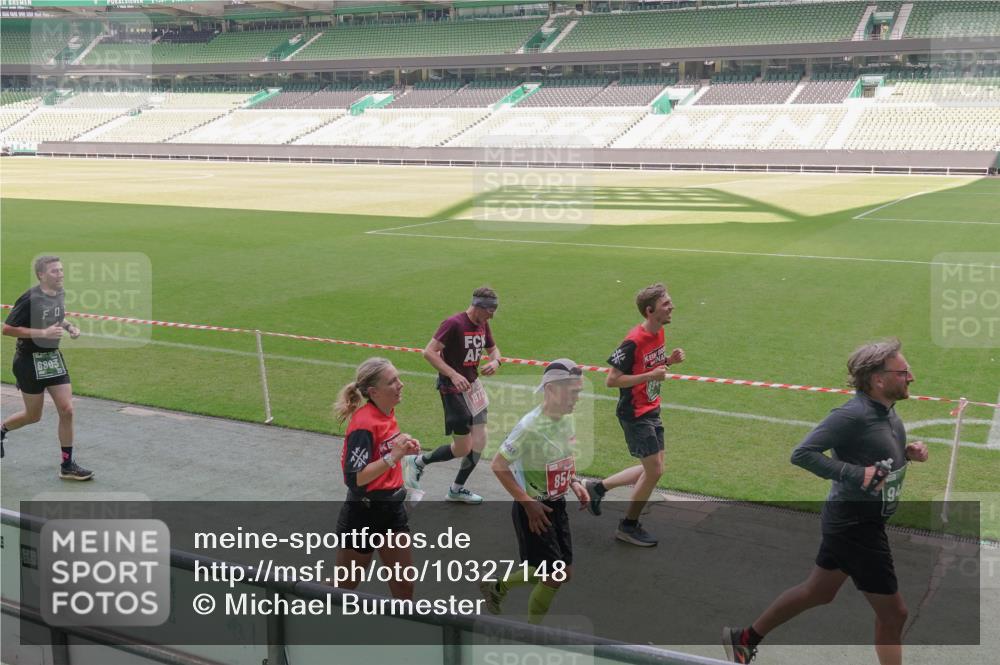 13.09.2026 - 21. swb-Marathon Bremen Michael Burmester http://msf.ph/oto/10327148 13.09.2026 12:56:51 Laufen im Stadion 307, 334, 411, 431, 465, 655, 769, 776, 854, 857, 876, 913, 926, 948, 1010, 1058, 1130, 1254, 1537, 1601, 1645, 1750, 1809, 1900, 1972, 2001, 2040, 2051, 2075, 2122, 2260, 2319, 2324, 2402, 2473, 2493, 2535, 2604, 2634, 2640, 2671, 2761, 2812, 2904, 2948, 3051, 3057, 3078, 3119, 3192, 3202, 3290, 3348, 3411, 3450, 3458, 3508, 3514, 3634, 3685, 3690, 3760, 3813, 3866, 3939, 4101, 4135, 4171, 4174, 4316, 4413, 4479, 4733, 5277, 5430, 5530, 5695, 5867, 6106 meine-sportfotos.de