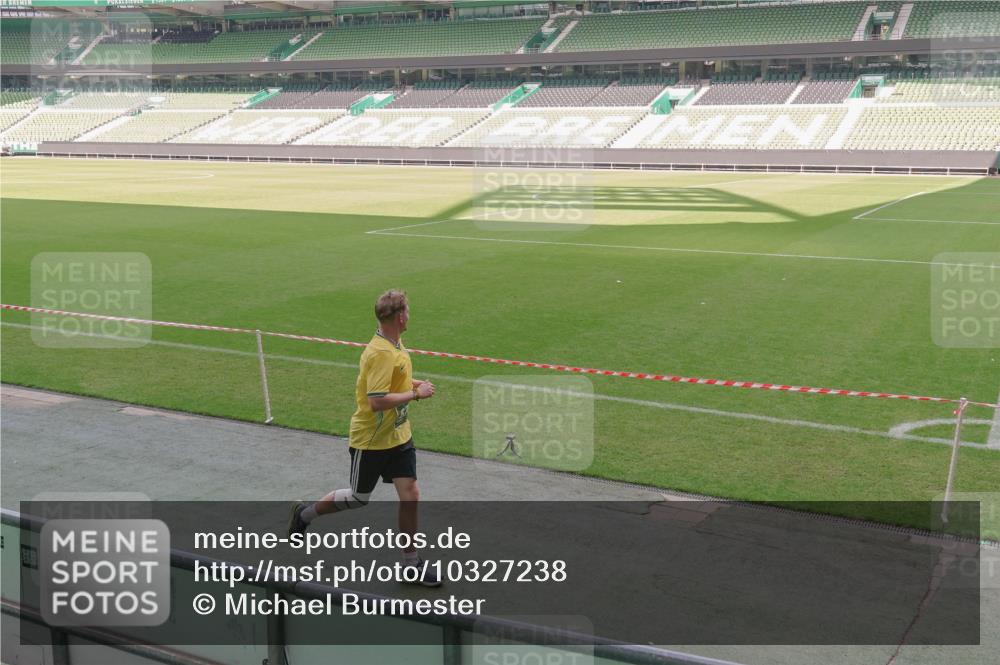 13.09.2026 - 21. swb-Marathon Bremen Michael Burmester http://msf.ph/oto/10327238 13.09.2026 12:56:58 Laufen im Stadion 307, 334, 411, 431, 465, 655, 769, 776, 854, 857, 876, 909, 913, 926, 948, 1010, 1058, 1130, 1254, 1535, 1537, 1601, 1645, 1750, 1809, 1881, 1900, 1972, 2001, 2040, 2051, 2075, 2122, 2260, 2324, 2371, 2402, 2423, 2473, 2493, 2535, 2604, 2634, 2640, 2671, 2761, 2812, 2903, 2904, 2948, 3051, 3057, 3078, 3119, 3192, 3202, 3290, 3348, 3411, 3450, 3458, 3508, 3514, 3634, 3685, 3690, 3760, 3813, 3866, 3939, 4101, 4135, 4171, 4174, 4316, 4413, 4479, 4733, 5277, 5430, 5530, 5695, 5867 meine-sportfotos.de
