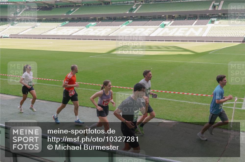 13.09.2026 - 21. swb-Marathon Bremen Michael Burmester http://msf.ph/oto/10327281 13.09.2026 12:57:03 Laufen im Stadion 307, 334, 411, 431, 465, 655, 769, 776, 854, 857, 876, 909, 926, 948, 1010, 1130, 1254, 1535, 1537, 1601, 1750, 1752, 1809, 1881, 1900, 1972, 2001, 2040, 2051, 2075, 2122, 2260, 2324, 2371, 2402, 2423, 2473, 2493, 2535, 2604, 2634, 2640, 2671, 2761, 2812, 2903, 2904, 2948, 3051, 3078, 3119, 3182, 3202, 3290, 3348, 3411, 3450, 3458, 3508, 3514, 3634, 3685, 3690, 3760, 3813, 3866, 3939, 4101, 4135, 4171, 4174, 4316, 4413, 4479, 4733, 5277, 5430, 5695, 5867 meine-sportfotos.de