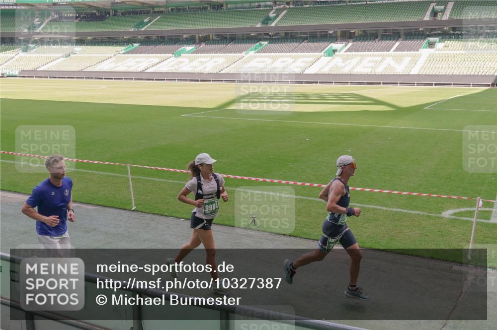 13.09.2026 - 21. swb-Marathon Bremen Michael Burmester http://msf.ph/oto/10327387 13.09.2026 12:57:08 Laufen im Stadion 307, 334, 411, 431, 465, 655, 769, 776, 854, 857, 876, 909, 926, 948, 1010, 1130, 1254, 1535, 1537, 1601, 1750, 1752, 1809, 1881, 1900, 1972, 2001, 2040, 2046, 2051, 2075, 2122, 2260, 2324, 2371, 2402, 2423, 2473, 2493, 2535, 2604, 2634, 2640, 2671, 2761, 2812, 2903, 2904, 2948, 3051, 3078, 3119, 3182, 3202, 3290, 3319, 3348, 3411, 3450, 3458, 3508, 3514, 3634, 3685, 3690, 3760, 3813, 3866, 3939, 4101, 4135, 4171, 4174, 4316, 4479, 4733, 5695 meine-sportfotos.de