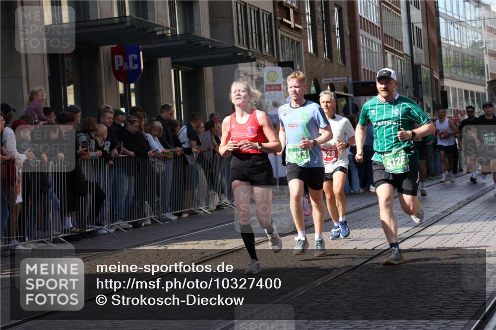 13.09.2026 - 21. swb-Marathon Bremen Strokosch-Dieckow http://msf.ph/oto/10327400 13.09.2026 13:20:42 Ziel 854, 1056, 1191, 1881, 2425, 2640, 3356, 3450, 3933, 4126, 4316, 4362, 4465, 4612, 4734, 5161, 6357, 6401, 6680, 6970, 7902, 8005, 8237, 8323, 8622, 8971, 9267, 9268, 13120, 201, 232, 334, 541, 769, 876, 1197, 1528, 1646, 2493, 2953, 3813, 3866, 4174, 4351, 4357, 4358, 4482, 5137, 5213, 5450, 5493, 5855, 5954, 6177, 6495, 6496, 7411, 7517, 8005, 8141, 8804, 9047, 9162, 9691, 9721, 9949, 13126, 13222 meine-sportfotos.de