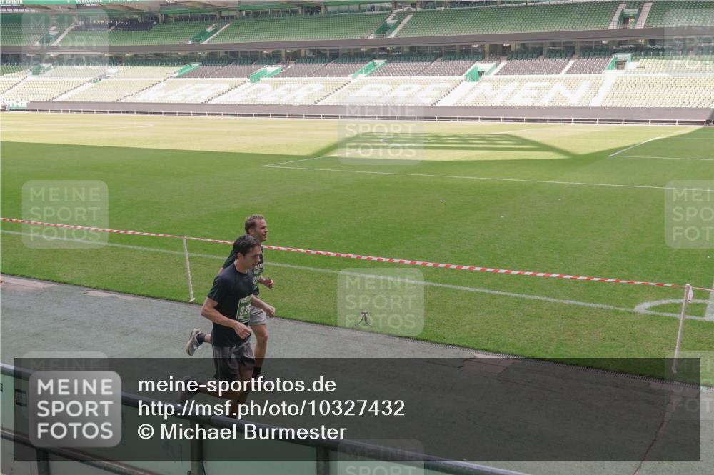 13.09.2026 - 21. swb-Marathon Bremen Michael Burmester http://msf.ph/oto/10327432 13.09.2026 12:57:15 Laufen im Stadion 307, 334, 411, 431, 465, 769, 776, 857, 876, 909, 926, 948, 1010, 1130, 1191, 1199, 1254, 1535, 1601, 1750, 1752, 1809, 1881, 1900, 1972, 2001, 2040, 2046, 2051, 2075, 2122, 2260, 2324, 2371, 2397, 2402, 2423, 2473, 2493, 2535, 2634, 2640, 2671, 2761, 2812, 2903, 2904, 2948, 3051, 3078, 3119, 3138, 3182, 3202, 3290, 3319, 3348, 3411, 3450, 3458, 3508, 3514, 3634, 3685, 3690, 3695, 3760, 3813, 3866, 3939, 4101, 4120, 4135, 4171, 4174, 4316, 4479, 5695 meine-sportfotos.de
