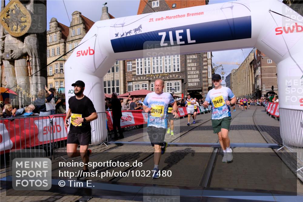 13.09.2026 - 21. swb-Marathon Bremen Tim E. http://msf.ph/oto/10327480 13.09.2026 11:02:06 Ziel 10332, 10409, 10444, 10497, 10817, 11075, 11115, 11150, 11268, 11305, 11369, 11412, 11413, 11479, 11486, 11668, 11747, 11859, 11985, 11986, 12095, 12379, 12412, 12466 meine-sportfotos.de