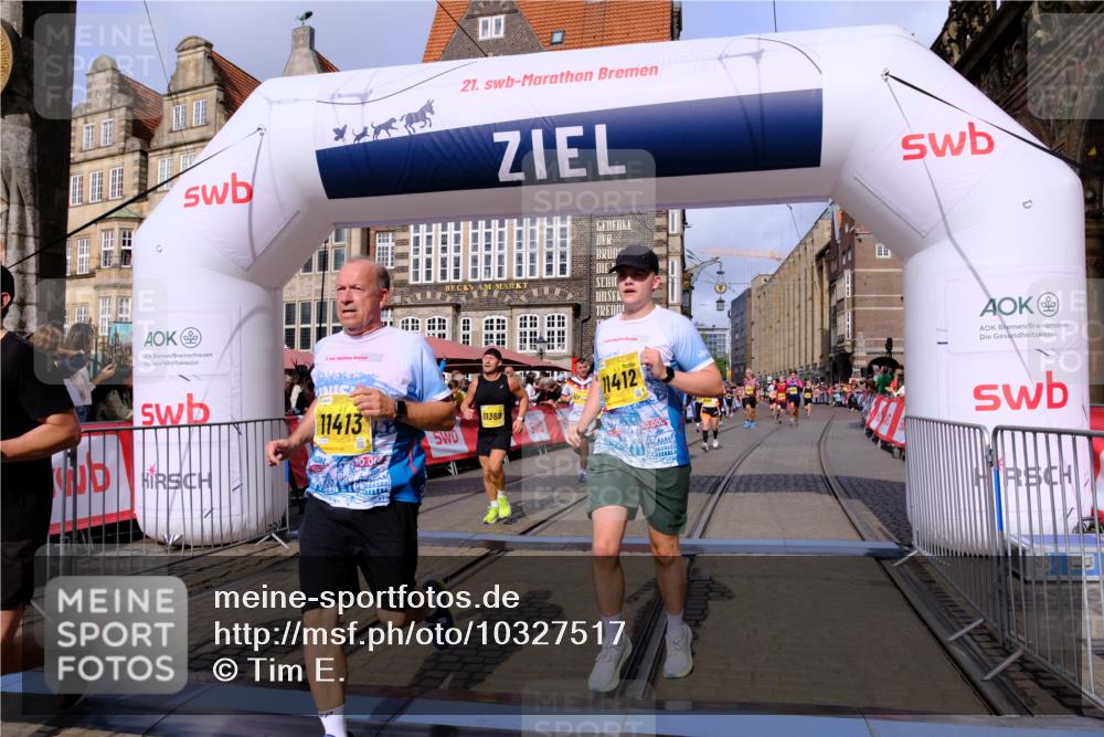 13.09.2026 - 21. swb-Marathon Bremen Tim E. http://msf.ph/oto/10327517 13.09.2026 11:02:06 Ziel 10332, 10409, 10444, 10497, 10817, 11075, 11115, 11150, 11268, 11305, 11369, 11412, 11413, 11479, 11486, 11668, 11747, 11859, 11985, 11986, 12095, 12379, 12412, 12466 meine-sportfotos.de