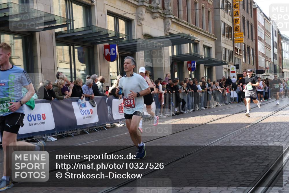 13.09.2026 - 21. swb-Marathon Bremen Strokosch-Dieckow http://msf.ph/oto/10327526 13.09.2026 13:20:45 Ziel 226, 854, 1056, 1191, 1881, 2425, 2640, 2979, 3356, 3450, 3933, 4126, 4316, 4362, 4465, 4612, 4734, 5161, 6357, 6401, 6680, 6970, 7902, 8237, 8323, 8408, 8622, 8791, 8971, 9267, 9268, 13120, 201, 334, 541, 769, 876, 1197, 1528, 1646, 2493, 2953, 3813, 3866, 4174, 4357, 4358, 4482, 5213, 5493, 5855, 5954, 6177, 6495, 6496, 7411, 7517, 8005, 8141, 8804, 9162, 9691, 9721, 9949, 13126 meine-sportfotos.de