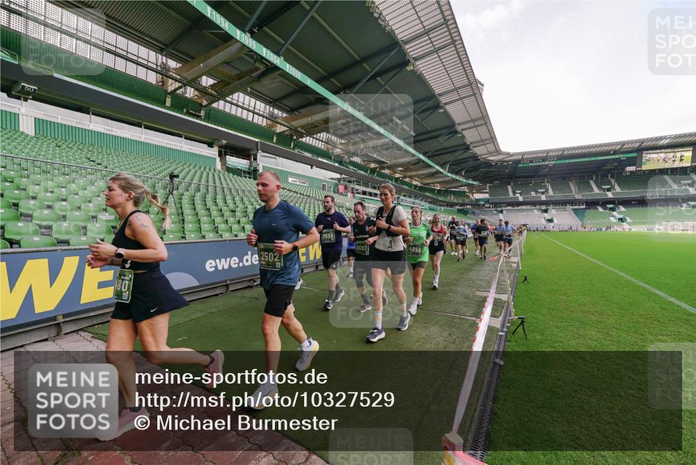13.09.2026 - 21. swb-Marathon Bremen Michael Burmester http://msf.ph/oto/10327529 13.09.2026 13:32:41 Laufen im Stadion 155, 295, 344, 350, 386, 487, 490, 594, 617, 690, 786, 787, 840, 965, 1001, 1051, 1133, 1142, 1292, 1310, 1314, 1326, 1329, 1377, 1427, 1591, 1592, 1801, 1869, 1892, 1897, 1904, 1923, 2077, 2132, 2226, 2230, 2231, 2253, 2270, 2274, 2320, 2344, 2374, 2399, 2400, 2456, 2514, 2523, 2539, 2556, 2616, 2630, 2649, 2726, 2769, 2848, 2945, 2952, 3014, 3038, 3140, 3223, 3350, 3379, 3426, 3572, 3601, 3614, 3644, 3736, 3746, 3797, 3901, 3918, 3944 meine-sportfotos.de