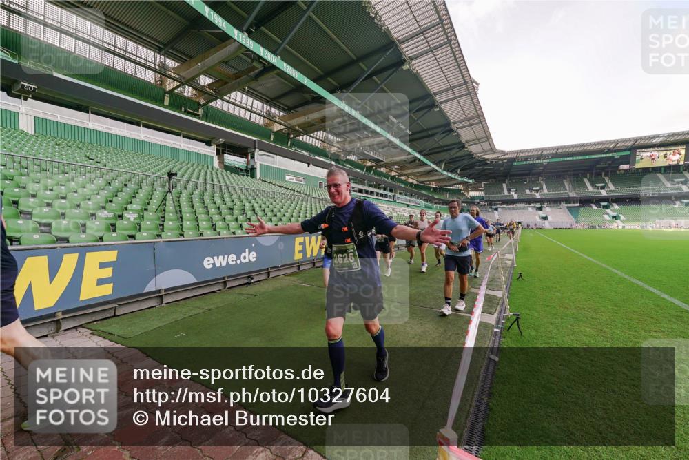 13.09.2026 - 21. swb-Marathon Bremen Michael Burmester http://msf.ph/oto/10327604 13.09.2026 13:32:48 Laufen im Stadion 155, 344, 350, 386, 487, 490, 594, 617, 690, 765, 786, 787, 965, 1001, 1051, 1133, 1142, 1292, 1310, 1326, 1377, 1427, 1591, 1592, 1801, 1869, 1892, 1897, 1904, 1923, 2077, 2132, 2226, 2230, 2231, 2253, 2270, 2274, 2320, 2344, 2374, 2399, 2400, 2456, 2514, 2523, 2539, 2556, 2616, 2630, 2649, 2718, 2726, 2769, 2848, 2945, 2982, 3014, 3140, 3223, 3350, 3379, 3572, 3601, 3614, 3644, 3736, 3746, 3797, 3901, 3944, 3952 meine-sportfotos.de
