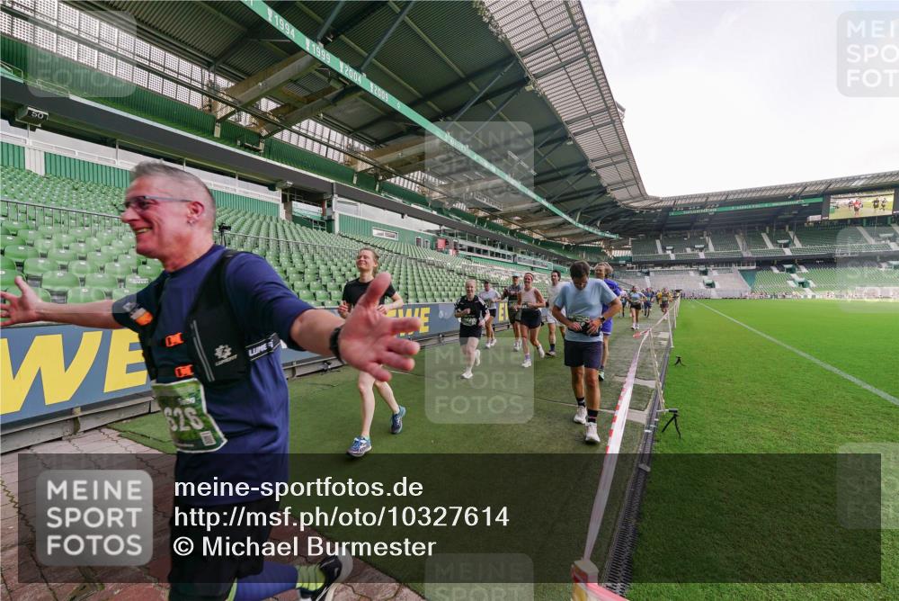 13.09.2026 - 21. swb-Marathon Bremen Michael Burmester http://msf.ph/oto/10327614 13.09.2026 13:32:49 Laufen im Stadion 155, 344, 350, 386, 487, 490, 594, 617, 690, 765, 786, 787, 965, 1001, 1051, 1133, 1142, 1292, 1310, 1326, 1377, 1427, 1591, 1592, 1801, 1869, 1892, 1897, 1904, 1923, 2077, 2132, 2226, 2230, 2231, 2253, 2270, 2274, 2320, 2344, 2374, 2399, 2400, 2456, 2514, 2523, 2539, 2556, 2616, 2630, 2649, 2718, 2726, 2769, 2848, 2945, 2982, 3014, 3140, 3223, 3350, 3379, 3572, 3601, 3614, 3644, 3736, 3746, 3797, 3901, 3944, 3952 meine-sportfotos.de