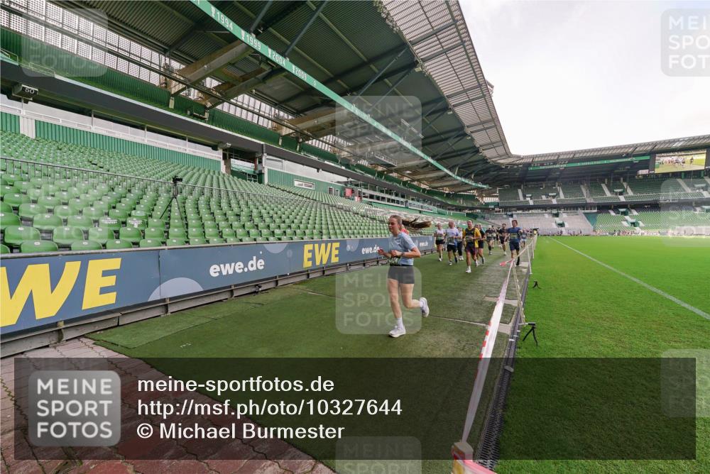 13.09.2026 - 21. swb-Marathon Bremen Michael Burmester http://msf.ph/oto/10327644 13.09.2026 13:32:53 Laufen im Stadion 155, 344, 350, 386, 487, 490, 594, 617, 690, 765, 786, 787, 1001, 1051, 1133, 1142, 1292, 1310, 1326, 1377, 1427, 1591, 1592, 1760, 1801, 1869, 1892, 1897, 1904, 1923, 2077, 2132, 2226, 2230, 2231, 2253, 2270, 2274, 2320, 2344, 2374, 2399, 2400, 2456, 2514, 2515, 2523, 2539, 2556, 2616, 2630, 2649, 2718, 2726, 2769, 2848, 2945, 2982, 3014, 3140, 3223, 3350, 3379, 3443, 3572, 3601, 3614, 3644, 3736, 3746, 3797, 3901, 3911, 3944, 3952 meine-sportfotos.de