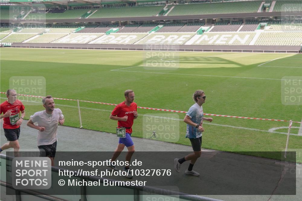 13.09.2026 - 21. swb-Marathon Bremen Michael Burmester http://msf.ph/oto/10327676 13.09.2026 12:57:38 Laufen im Stadion 141, 334, 431, 511, 672, 769, 776, 789, 790, 857, 876, 909, 948, 1010, 1119, 1130, 1191, 1199, 1254, 1281, 1535, 1601, 1642, 1647, 1752, 1809, 1881, 1900, 1931, 1933, 1972, 2001, 2040, 2046, 2051, 2075, 2324, 2343, 2371, 2397, 2402, 2423, 2425, 2473, 2493, 2634, 2640, 2671, 2761, 2812, 2903, 2904, 2948, 3051, 3078, 3138, 3148, 3182, 3186, 3202, 3319, 3338, 3348, 3450, 3458, 3514, 3534, 3560, 3634, 3655, 3685, 3690, 3695, 3760, 3813, 3866, 3933, 3939, 4101, 4120, 4174, 4316 meine-sportfotos.de