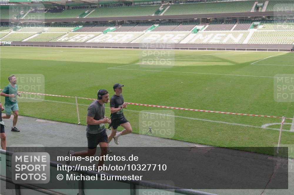 13.09.2026 - 21. swb-Marathon Bremen Michael Burmester http://msf.ph/oto/10327710 13.09.2026 12:57:40 Laufen im Stadion 141, 334, 431, 511, 672, 769, 776, 789, 790, 857, 876, 909, 948, 1010, 1119, 1130, 1191, 1199, 1254, 1281, 1535, 1601, 1642, 1647, 1752, 1809, 1881, 1900, 1931, 1933, 1972, 2001, 2040, 2046, 2051, 2075, 2324, 2343, 2371, 2397, 2402, 2423, 2425, 2473, 2493, 2634, 2640, 2671, 2761, 2812, 2903, 2904, 3051, 3078, 3138, 3148, 3182, 3186, 3202, 3319, 3338, 3450, 3458, 3514, 3534, 3560, 3634, 3655, 3685, 3690, 3695, 3760, 3813, 3866, 3933, 3939, 4101, 4120, 4174, 4316 meine-sportfotos.de