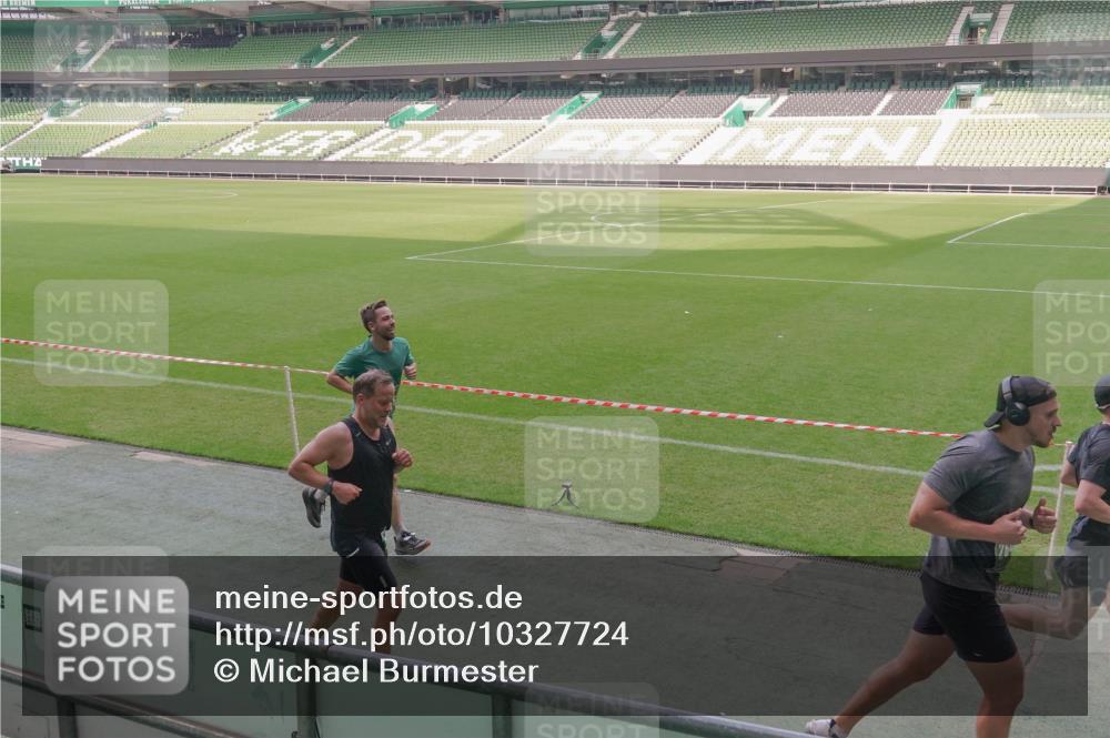 13.09.2026 - 21. swb-Marathon Bremen Michael Burmester http://msf.ph/oto/10327724 13.09.2026 12:57:41 Laufen im Stadion 141, 334, 431, 511, 672, 769, 776, 789, 790, 857, 876, 909, 948, 1010, 1119, 1130, 1191, 1199, 1254, 1281, 1535, 1601, 1642, 1647, 1752, 1809, 1881, 1900, 1931, 1933, 1972, 2001, 2040, 2046, 2051, 2075, 2324, 2343, 2371, 2397, 2402, 2423, 2425, 2473, 2493, 2634, 2640, 2671, 2761, 2771, 2812, 2903, 2904, 3051, 3078, 3138, 3148, 3182, 3186, 3202, 3319, 3338, 3450, 3458, 3514, 3534, 3560, 3634, 3655, 3685, 3690, 3695, 3760, 3813, 3866, 3933, 3939, 4101, 4120, 4174, 4316 meine-sportfotos.de
