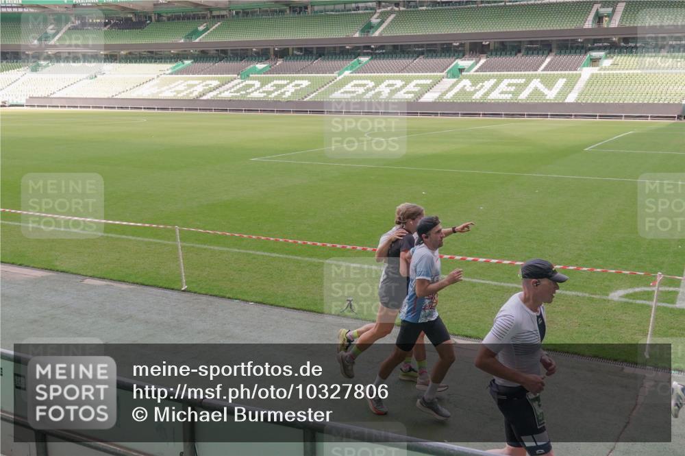 13.09.2026 - 21. swb-Marathon Bremen Michael Burmester http://msf.ph/oto/10327806 13.09.2026 12:57:46 Laufen im Stadion 141, 148, 334, 431, 511, 672, 769, 776, 789, 790, 857, 876, 909, 948, 1010, 1119, 1130, 1191, 1199, 1254, 1281, 1535, 1601, 1642, 1647, 1752, 1809, 1881, 1900, 1931, 1933, 1972, 2001, 2040, 2046, 2051, 2075, 2324, 2343, 2371, 2397, 2402, 2423, 2425, 2473, 2493, 2634, 2640, 2671, 2761, 2771, 2812, 2903, 2904, 3051, 3078, 3138, 3148, 3182, 3186, 3319, 3338, 3450, 3458, 3514, 3534, 3560, 3634, 3655, 3685, 3690, 3695, 3760, 3813, 3866, 3933, 3939, 4101, 4120, 4174, 4316 meine-sportfotos.de