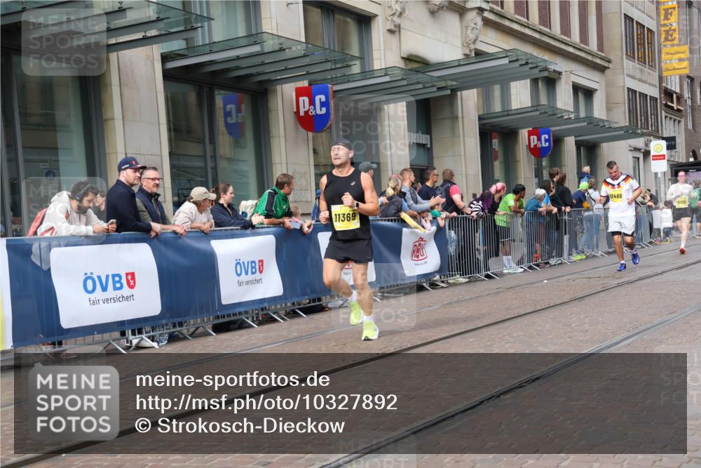 13.09.2026 - 21. swb-Marathon Bremen Strokosch-Dieckow http://msf.ph/oto/10327892 13.09.2026 11:01:41 Ziel 10257, 10409, 10444, 10473, 10500, 10617, 10636, 10803, 10817, 10924, 11115, 11268, 11369, 11412, 11413, 11436, 11479, 11811, 11859, 12016, 12095, 12145, 12360, 12379, 12412, 12437, 12466, 12506, 10181, 10251, 10332, 10497, 10560, 10647, 10648, 10678, 11075, 11150, 11305, 11324, 11459, 11467, 11479, 11486, 11550, 11551, 11666, 11668, 11747, 11788, 11796, 11798, 11969, 11970, 11985, 11986, 12047, 12062 meine-sportfotos.de