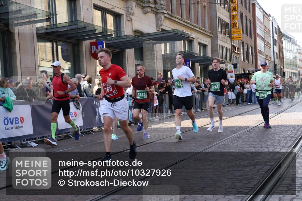 13.09.2026 - 21. swb-Marathon Bremen Strokosch-Dieckow http://msf.ph/oto/10327926 13.09.2026 13:20:56 Ziel 226, 1191, 2979, 3202, 3450, 3534, 3933, 4234, 4362, 4445, 4484, 4519, 4734, 6357, 6862, 6970, 8237, 8323, 8408, 8791, 9267, 9268, 9514, 9900, 13120, 541, 769, 854, 876, 1056, 1881, 2425, 2640, 3356, 3866, 3933, 4126, 4174, 4316, 4465, 4482, 4612, 5161, 5213, 5855, 5954, 6177, 6401, 6680, 7411, 7517, 7902, 8005, 8141, 8622, 8804, 8971, 9162, 9691, 13126 meine-sportfotos.de