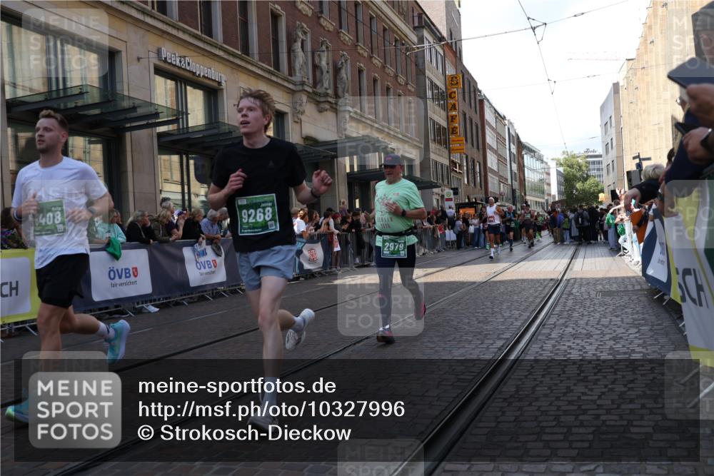 13.09.2026 - 21. swb-Marathon Bremen Strokosch-Dieckow http://msf.ph/oto/10327996 13.09.2026 13:20:58 Ziel 226, 1191, 2979, 3120, 3202, 3450, 3534, 4165, 4234, 4362, 4445, 4484, 4519, 4734, 6357, 6862, 6970, 8237, 8323, 8408, 8791, 8923, 9267, 9268, 9514, 9722, 9900, 541, 769, 854, 876, 1056, 1881, 2425, 2640, 3356, 3866, 3933, 4126, 4174, 4316, 4465, 4482, 4612, 5161, 5213, 5855, 5954, 6177, 6401, 6680, 7517, 7902, 8005, 8141, 8237, 8622, 8804, 8971, 9691, 13120, 13126 meine-sportfotos.de