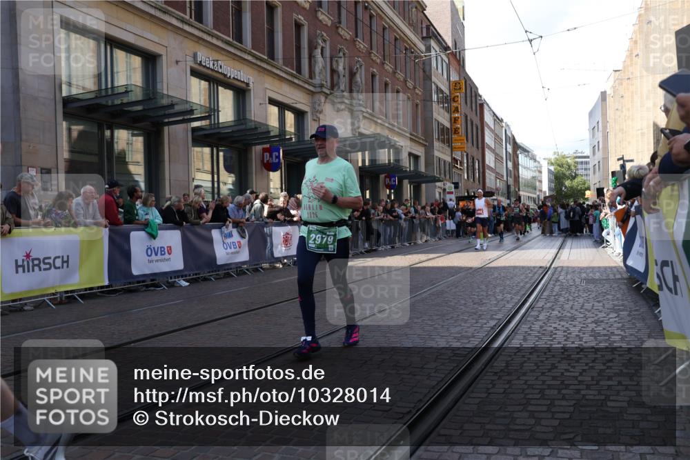 13.09.2026 - 21. swb-Marathon Bremen Strokosch-Dieckow http://msf.ph/oto/10328014 13.09.2026 13:20:59 Ziel 226, 1191, 2904, 2979, 3120, 3202, 3450, 3534, 4165, 4234, 4362, 4445, 4484, 4519, 4734, 6357, 6862, 6970, 8323, 8408, 8791, 8923, 9267, 9268, 9514, 9722, 9900, 541, 769, 854, 876, 1056, 1191, 1881, 2425, 2640, 3356, 3866, 3933, 4126, 4316, 4465, 4482, 4612, 5161, 5213, 5954, 6177, 6401, 6680, 6970, 7517, 7902, 8005, 8141, 8237, 8622, 8804, 8971, 9691, 13120, 13126 meine-sportfotos.de