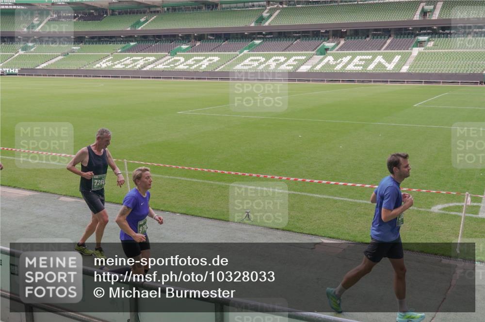 13.09.2026 - 21. swb-Marathon Bremen Michael Burmester http://msf.ph/oto/10328033 13.09.2026 12:58:09 Laufen im Stadion 141, 148, 334, 511, 672, 769, 776, 789, 790, 857, 909, 1010, 1119, 1191, 1199, 1254, 1281, 1535, 1601, 1642, 1647, 1752, 1809, 1881, 1900, 1931, 1933, 2046, 2051, 2075, 2324, 2343, 2367, 2371, 2397, 2402, 2423, 2425, 2493, 2577, 2634, 2640, 2671, 2761, 2771, 2807, 2903, 2904, 3021, 3051, 3078, 3120, 3138, 3148, 3182, 3186, 3319, 3338, 3435, 3450, 3458, 3514, 3534, 3560, 3634, 3655, 3685, 3690, 3695, 3760, 3813, 3866, 3933, 3939, 4101, 4120, 4174, 4316, 205 meine-sportfotos.de
