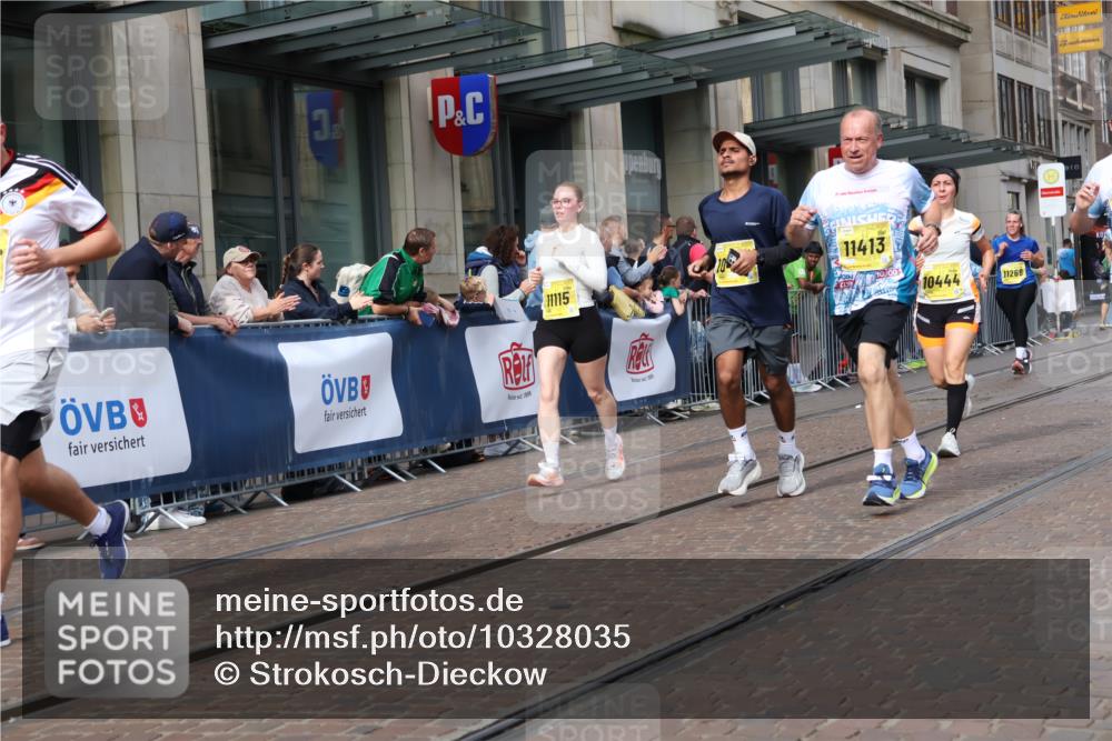 13.09.2026 - 21. swb-Marathon Bremen Strokosch-Dieckow http://msf.ph/oto/10328035 13.09.2026 11:01:45 Ziel 10173, 10257, 10409, 10439, 10444, 10473, 10500, 10617, 10636, 10803, 10817, 10924, 11115, 11249, 11268, 11369, 11436, 11576, 11811, 11859, 12016, 12042, 12094, 12095, 12134, 12135, 12145, 12360, 12412, 12437, 12466, 12506, 10181, 10251, 10332, 10497, 10560, 10647, 10648, 11075, 11150, 11305, 11324, 11412, 11413, 11459, 11467, 11479, 11486, 11550, 11551, 11666, 11668, 11747, 11788, 11798, 11969, 11970, 11985, 11986, 12047, 12379 meine-sportfotos.de