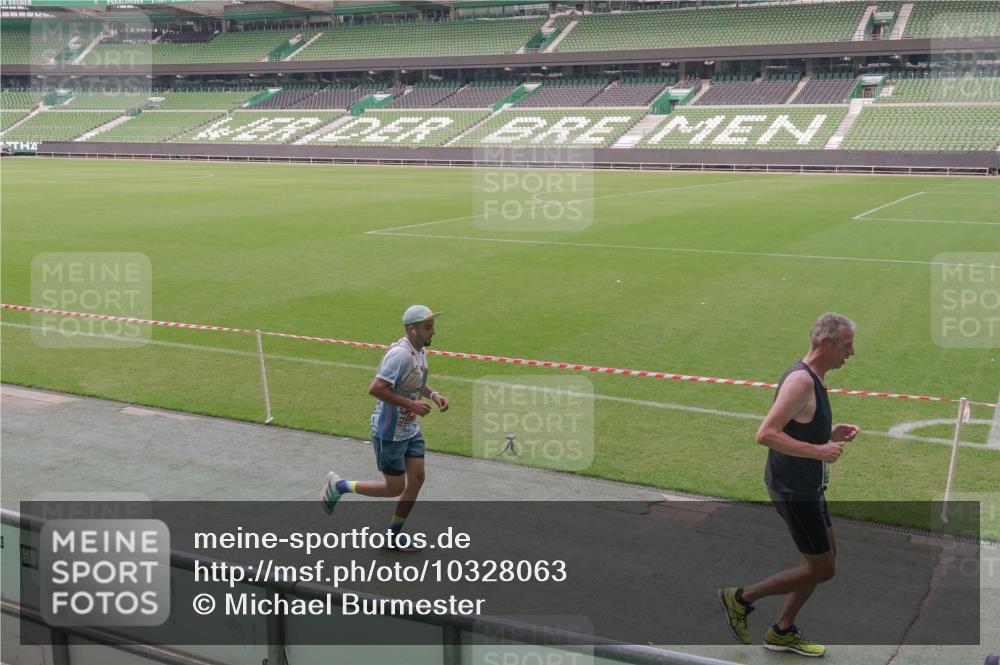 13.09.2026 - 21. swb-Marathon Bremen Michael Burmester http://msf.ph/oto/10328063 13.09.2026 12:58:11 Laufen im Stadion 141, 148, 334, 511, 672, 769, 776, 789, 790, 857, 909, 1010, 1119, 1191, 1199, 1254, 1281, 1535, 1601, 1642, 1647, 1752, 1809, 1881, 1900, 1931, 1933, 2046, 2051, 2075, 2324, 2343, 2367, 2371, 2397, 2402, 2423, 2425, 2493, 2577, 2634, 2640, 2671, 2771, 2807, 2903, 2904, 3021, 3051, 3078, 3120, 3138, 3148, 3182, 3186, 3319, 3338, 3435, 3450, 3458, 3514, 3534, 3560, 3634, 3655, 3685, 3690, 3695, 3760, 3813, 3866, 3933, 3939, 4101, 4120, 4174, 4316, 205 meine-sportfotos.de