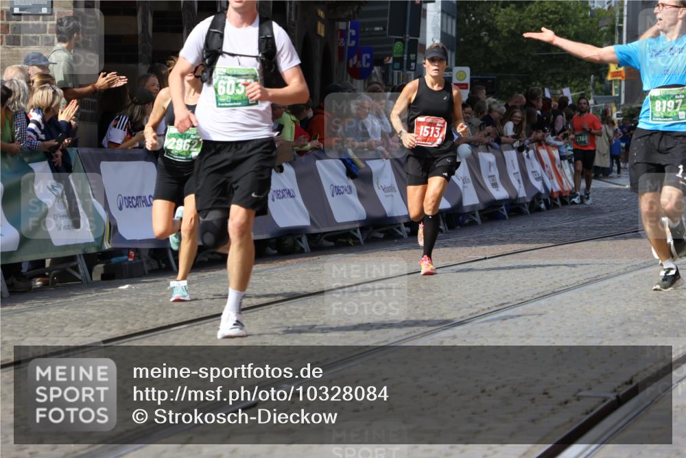 13.09.2026 - 21. swb-Marathon Bremen Strokosch-Dieckow http://msf.ph/oto/10328084 13.09.2026 13:13:15 Ziel 868, 1513, 2350, 2442, 2559, 2801, 2858, 3988, 4605, 5379, 5965, 6349, 8029, 8419, 8798, 9217, 13140, 779, 2130, 2360, 2882, 2962, 6038, 6394, 6407, 8197, 8477, 8568, 8963 meine-sportfotos.de