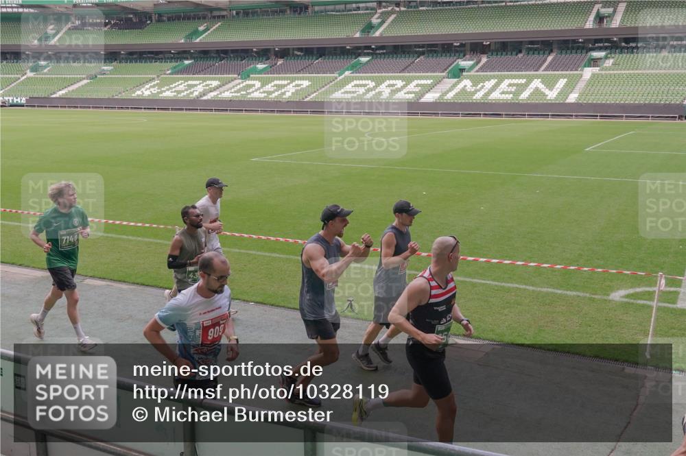 13.09.2026 - 21. swb-Marathon Bremen Michael Burmester http://msf.ph/oto/10328119 13.09.2026 12:58:14 Laufen im Stadion 141, 148, 334, 511, 672, 769, 776, 789, 790, 857, 909, 1010, 1119, 1191, 1199, 1254, 1281, 1535, 1601, 1642, 1647, 1752, 1809, 1881, 1900, 1931, 1933, 2046, 2051, 2075, 2324, 2343, 2367, 2371, 2397, 2402, 2423, 2425, 2493, 2577, 2640, 2671, 2771, 2807, 2885, 2903, 2904, 3021, 3051, 3078, 3098, 3120, 3138, 3148, 3182, 3186, 3233, 3319, 3338, 3435, 3450, 3458, 3514, 3534, 3560, 3634, 3655, 3685, 3690, 3695, 3760, 3866, 3933, 3939, 4101, 4120, 4174, 4316, 205 meine-sportfotos.de