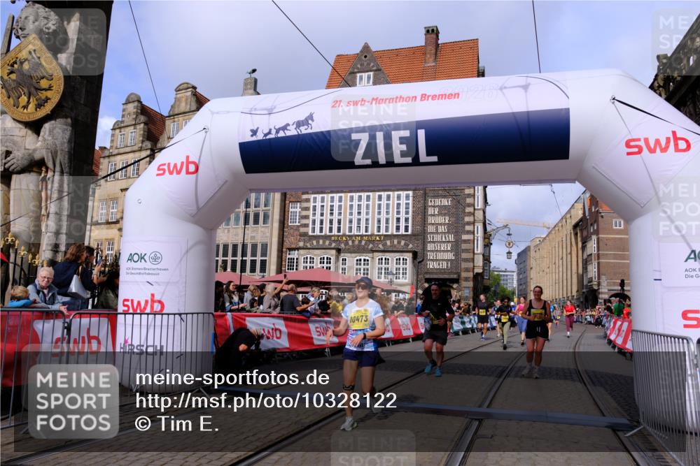 13.09.2026 - 21. swb-Marathon Bremen Tim E. http://msf.ph/oto/10328122 13.09.2026 11:02:24 Ziel 10173, 10257, 10439, 10473, 10500, 10617, 10636, 10803, 10817, 10924, 11249, 11268, 11436, 11576, 11811, 12016, 12042, 12094, 12095, 12134, 12135, 12145, 12360, 12437, 12506 meine-sportfotos.de