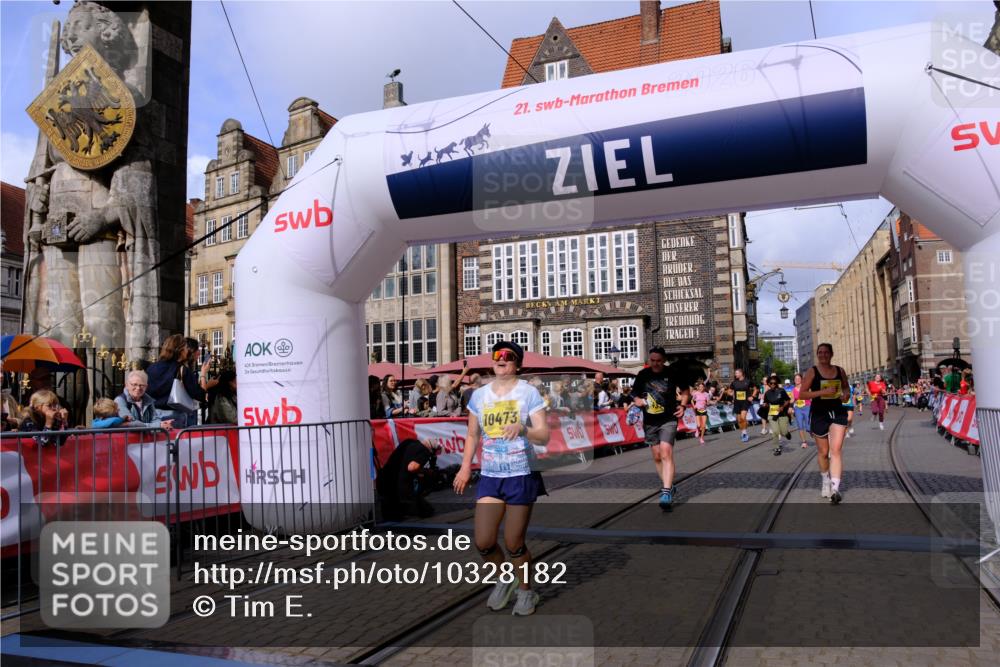 13.09.2026 - 21. swb-Marathon Bremen Tim E. http://msf.ph/oto/10328182 13.09.2026 11:02:25 Ziel 10173, 10257, 10331, 10439, 10473, 10500, 10617, 10636, 10803, 10924, 11249, 11436, 11576, 11811, 12016, 12042, 12094, 12134, 12135, 12145, 12360, 12437, 12506 meine-sportfotos.de