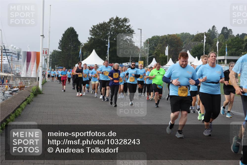 13.09.2026 - Kiel Lauf Andreas Tolksdorf http://msf.ph/oto/10328243 13.09.2026 09:29:19 Kiellinie 36, 3205, 2811, 2816, 11652 meine-sportfotos.de