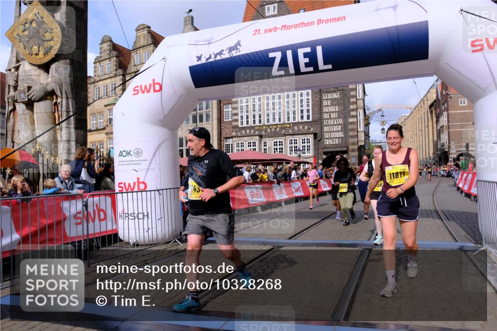 13.09.2026 - 21. swb-Marathon Bremen Tim E. http://msf.ph/oto/10328268 13.09.2026 11:02:27 Ziel 10173, 10257, 10331, 10439, 10473, 10500, 10617, 10636, 10803, 10915, 10924, 10943, 11249, 11436, 11576, 11811, 11886, 12016, 12042, 12094, 12134, 12135, 12145, 12360, 12437, 12506 meine-sportfotos.de