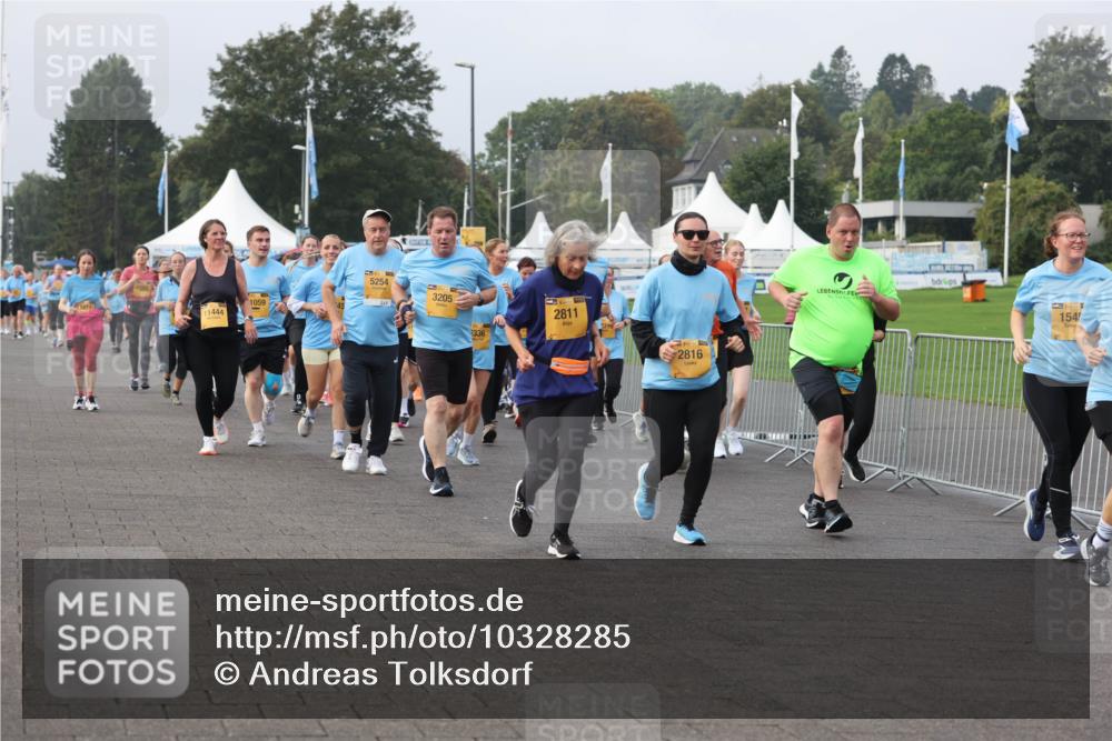 13.09.2026 - Kiel Lauf Andreas Tolksdorf http://msf.ph/oto/10328285 13.09.2026 09:29:22 Kiellinie 1059, 11444, 5254, 3205, 336, 2811, 2816, 154 meine-sportfotos.de