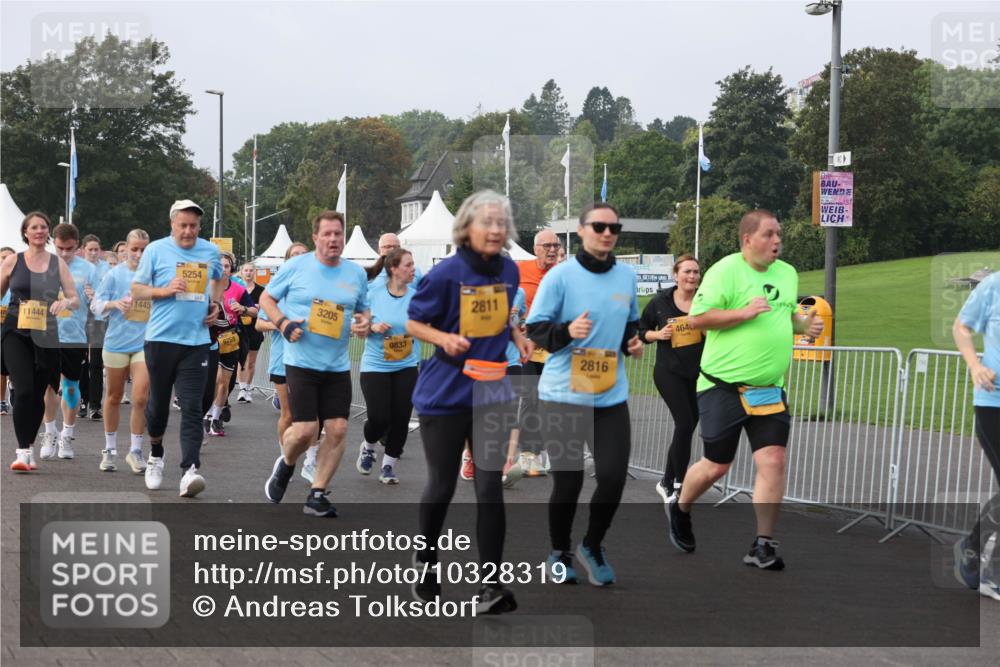 13.09.2026 - Kiel Lauf Andreas Tolksdorf http://msf.ph/oto/10328319 13.09.2026 09:29:23 Kiellinie 11444, 1445, 5254, 3205, 9833, 2811, 2816, 4640 meine-sportfotos.de