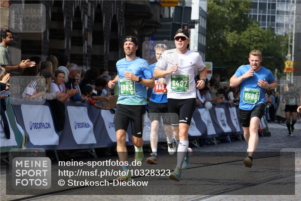13.09.2026 - 21. swb-Marathon Bremen Strokosch-Dieckow http://msf.ph/oto/10328323 13.09.2026 13:13:24 Ziel 313, 621, 868, 987, 1207, 2442, 2498, 2559, 2801, 2858, 3625, 4582, 5345, 5379, 5769, 5965, 6349, 7874, 8291, 8419, 8464, 8798, 9092, 9217, 13140, 779, 2360, 2401, 2767, 2882, 6407, 7493, 8477, 8568, 8840, 8963, 9442 meine-sportfotos.de