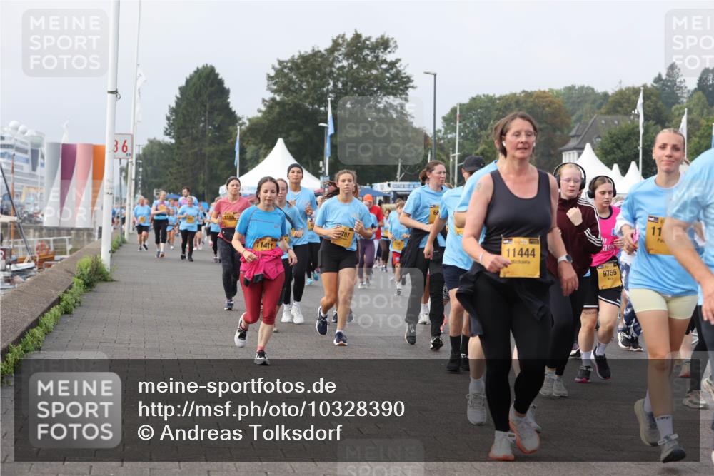13.09.2026 - Kiel Lauf Andreas Tolksdorf http://msf.ph/oto/10328390 13.09.2026 09:29:27 Kiellinie 36, 11, 11411, 11444, 340, 9755 meine-sportfotos.de