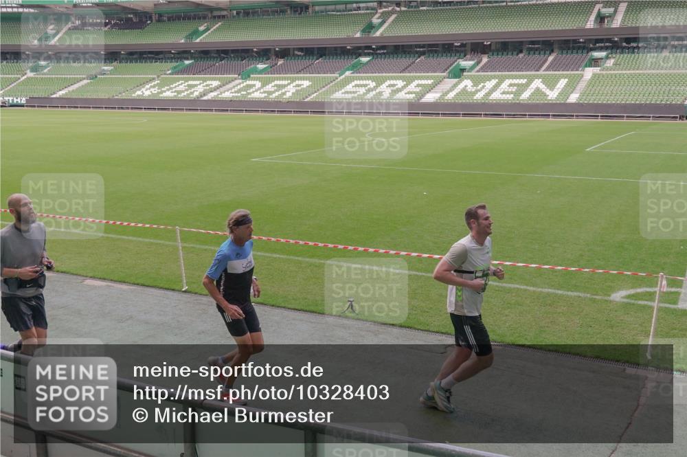 13.09.2026 - 21. swb-Marathon Bremen Michael Burmester http://msf.ph/oto/10328403 13.09.2026 12:58:34 Laufen im Stadion 141, 148, 191, 226, 334, 511, 672, 776, 789, 790, 909, 972, 1010, 1119, 1191, 1199, 1254, 1281, 1516, 1535, 1642, 1647, 1752, 1809, 1881, 1900, 1931, 1933, 2046, 2210, 2324, 2343, 2367, 2371, 2397, 2402, 2423, 2425, 2577, 2771, 2807, 2827, 2885, 2903, 2904, 2979, 3021, 3051, 3098, 3120, 3138, 3148, 3182, 3186, 3190, 3233, 3319, 3338, 3435, 3516, 3531, 3534, 3560, 3655, 3685, 3690, 3695, 3866, 3933, 3934, 3939, 4101, 4120, 4174, 4316, 205 meine-sportfotos.de