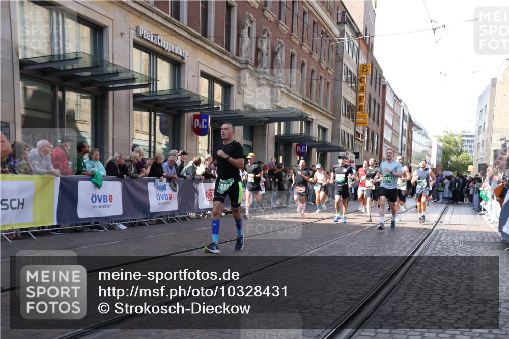 13.09.2026 - 21. swb-Marathon Bremen Strokosch-Dieckow http://msf.ph/oto/10328431 13.09.2026 13:21:12 Ziel 1130, 1254, 2088, 2570, 2904, 3120, 3202, 3435, 3534, 3655, 3930, 4165, 4234, 4445, 4484, 4519, 5542, 6862, 7176, 8184, 8270, 8384, 8730, 8923, 9048, 9059, 9514, 9722, 9900, 13145, 226, 854, 1056, 1191, 2425, 2979, 3450, 3933, 4126, 4316, 4362, 4465, 4734, 5161, 6357, 6401, 6680, 6970, 7902, 8237, 8323, 8408, 8622, 8791, 8971, 9267, 9268, 13120 meine-sportfotos.de