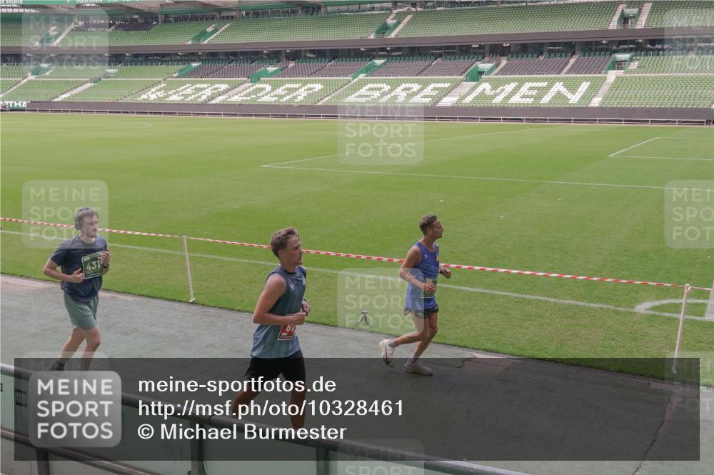 13.09.2026 - 21. swb-Marathon Bremen Michael Burmester http://msf.ph/oto/10328461 13.09.2026 12:58:40 Laufen im Stadion 141, 148, 191, 226, 232, 334, 511, 672, 776, 789, 790, 909, 972, 1010, 1119, 1166, 1191, 1199, 1254, 1281, 1516, 1535, 1642, 1647, 1752, 1881, 1931, 1933, 2046, 2210, 2324, 2343, 2367, 2371, 2397, 2402, 2423, 2425, 2577, 2771, 2807, 2827, 2885, 2899, 2903, 2904, 2953, 2979, 3015, 3021, 3051, 3098, 3120, 3124, 3138, 3148, 3182, 3186, 3190, 3233, 3319, 3338, 3435, 3516, 3531, 3534, 3560, 3652, 3655, 3685, 3690, 3695, 3866, 3933, 3934, 3939, 4101, 4120, 4174, 205 meine-sportfotos.de